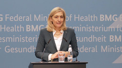 Warken soll ins Kanzleramt wechseln - Linnemann ins Kabinett
