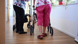 Linnemann gegen Pflegedeckel - Warum die Koalition streitet