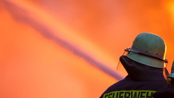 Waldbrand an A7 Drei Forstarbeiter im Visier