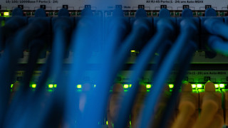 Cyberumfrage: Mehr Attacken auf Firmen - eigene Mitarbeiter als Risiko