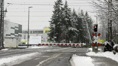 Dreieich-Buchschlag: Warten an der "Horror-Bahnschranke"