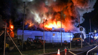 Millionenschaden in Fulda: Gewerbehalle im Industriegebiet in Flammen