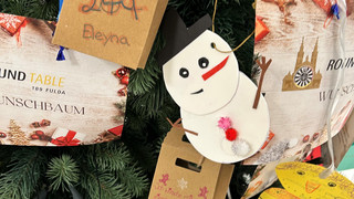 Wunschbaum-Aktion im Galeria Fulda: Noch einige Geschenke frei