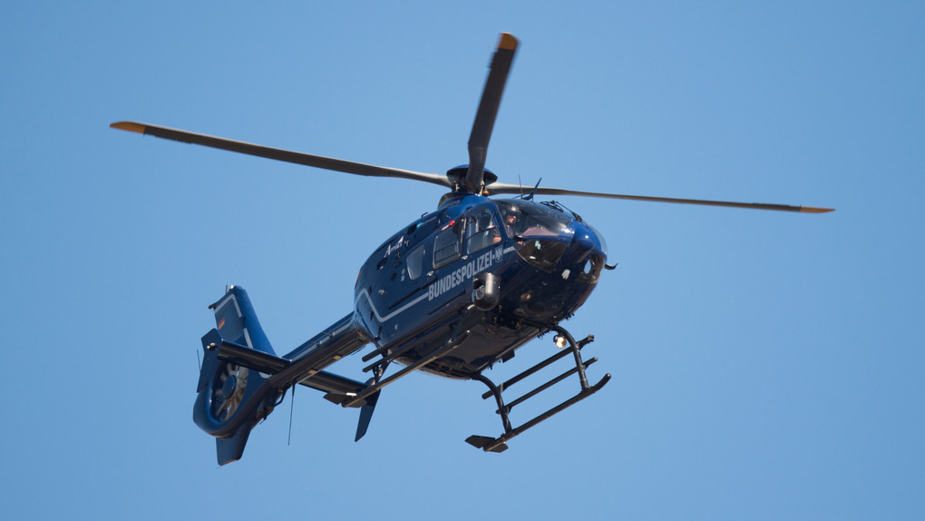 Absturz in Limburgerhof - Flieger kracht in Wohngebiet