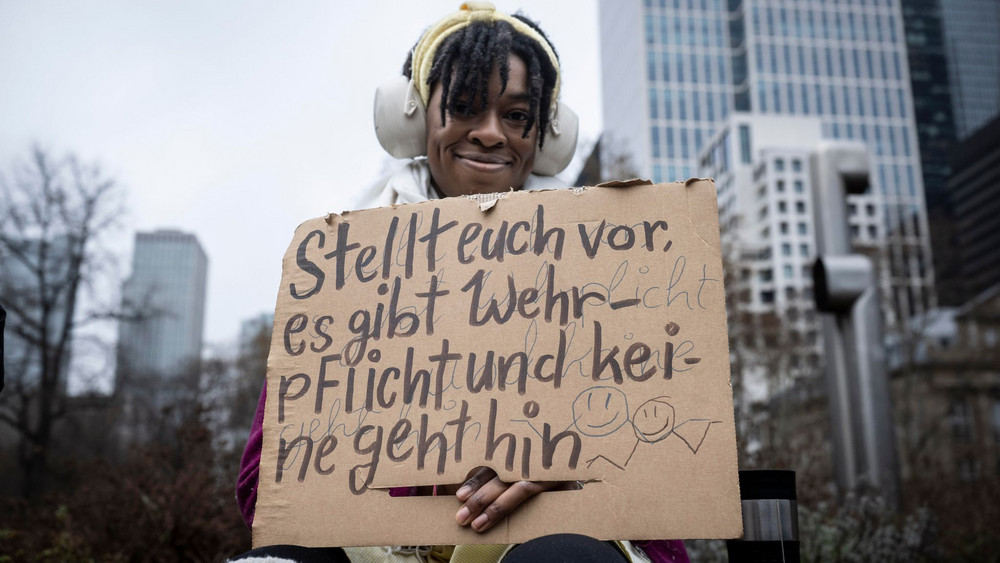 Bundesweiter Schulstreik gegen Wehrpflicht - Frankfurt/Main