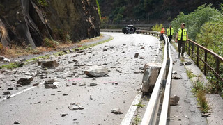 Felssturz an der Loreley – Bundesstraße 42 voll gesperrt
