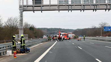 Motorradunfall auf A3 fordert lebensgefährlich Verletzten