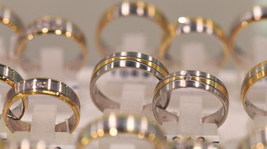 Juwelier in Butzbach: Schmuck im Wert von 110.000 Euro geklaut