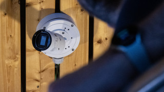 Menschen mit Hilfe von künstlicher Intelligenz vor Ertrinken retten