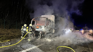 Brennender LKW auf der A7 bei Bad Hersfeld
