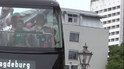 Meisterjubel in Magdeburg: Fans feiern ihr Team