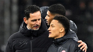 Eintracht Frankfurt in Gladbach mit Tuta als Abwehrchef