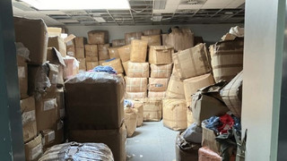 Razzia in Dreieich und Langen: Palettenweise Fälschungen gesichert