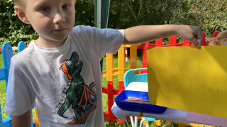 Betreuung für Schausteller-Kids: "Rollende Kita" tourt durch Hessen