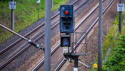 Mega-Bahnsperrung am Rhein: So kommt ihr trotzdem ans Ziel