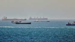 Zweiter Katar-LNG-Tanker in Hormus getroffen: Force Majeure ausgeweitet