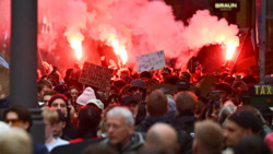 Krawalle bei mehreren "Gen Z"-Demos