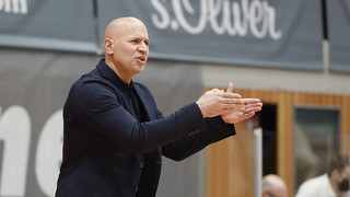 Dennis Wucherer bleibt Basketball-Trainer von Aufsteiger Frankfurt