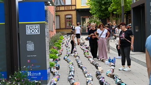 Mäppchen-Weltrekord am Rathaus: Hünfeld feiert "Nähdels"