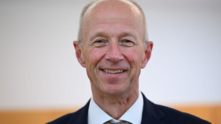 Kultusminister Schwarz erläutert Bildungspaket im Landtag