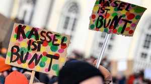 Demonstration in Kassel - Tausende bei Protesten gegen Rechts
