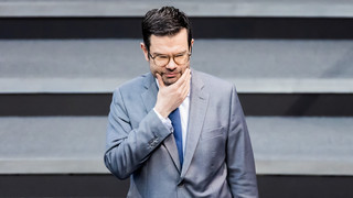 Bilder von Kindesmissbrauch: Bundestag reduziert Mindeststrafe