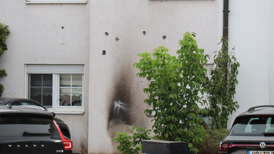 Einschusslöcher in Lampertheim: Polizei fahndet nach Schütze