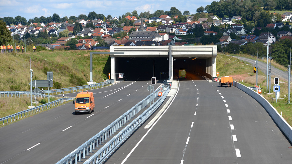 Im A66-Tunnel in Neuhof stehen wieder Wartungsarbeiten an. 