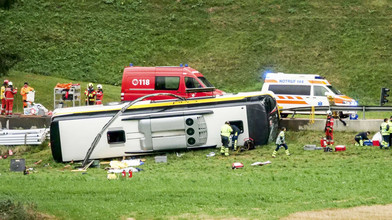 Busunglück in der Schweiz fordert mehrere Tote