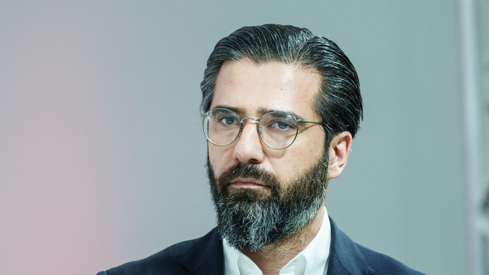 Hessens bisheriger Wirtschaftsstaatssekretär Umut Sönmez (SPD)