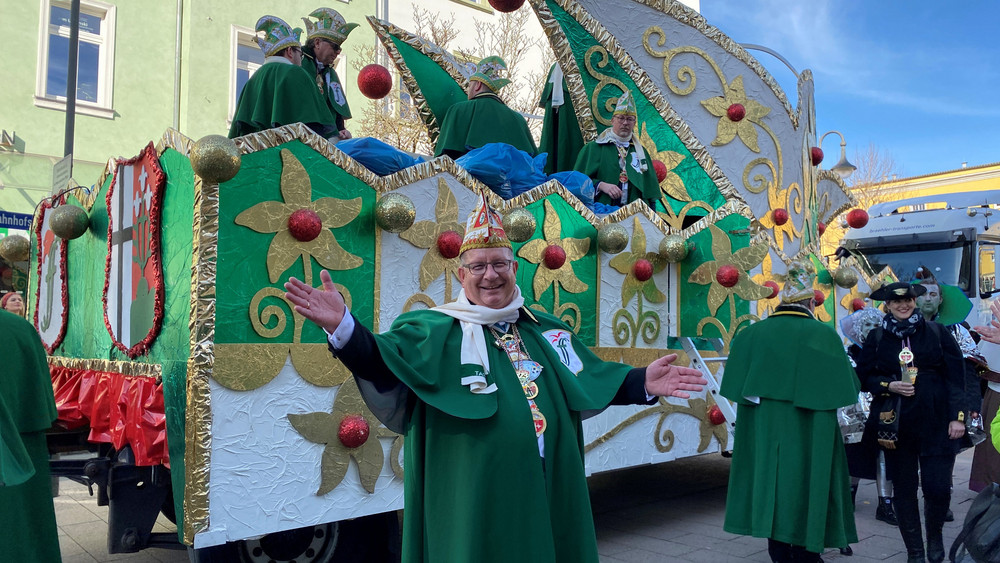 Oliver Weißenberger, Präsident der Fuldaer Karnevalgesellschaft, erklärt, woher die Fastnacht kommt.