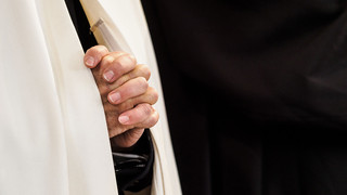 Mainzer Bischof: Missbrauchs-Schilderungen "zutiefst erschreckend"