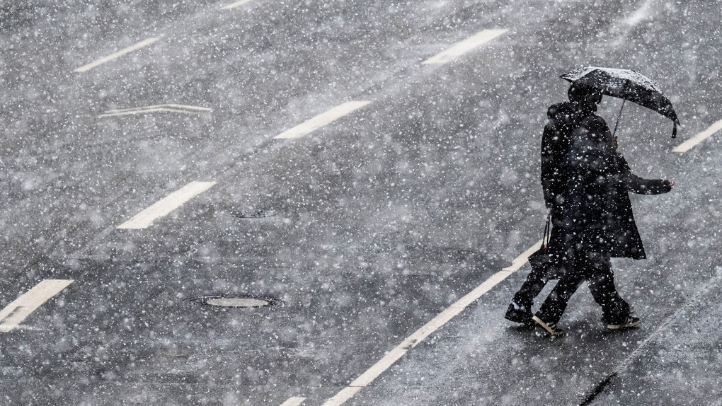 30 Kilometer Stau: Schneechaos auf A3 bei Wiesbaden