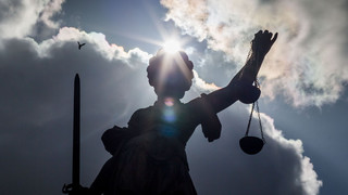 Frankfurt: Vater wegen sexuellen Missbrauchs von Töchtern verurteilt