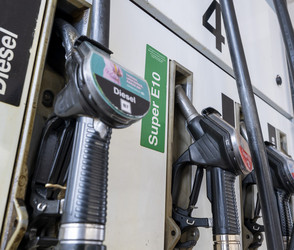 Hohe Spritpreise: Rhein fordert genaue Beobachtungen