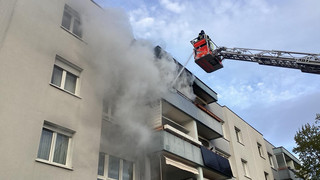 Balkonbrand in Wiesbaden: Feuerwehr verhindert Schlimmeres