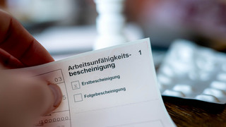 Kommission empfiehlt Teilkrankschreibung bei Erkrankung
