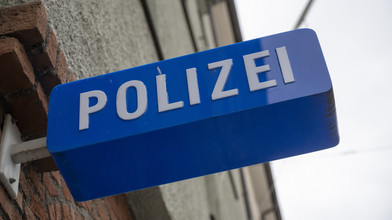 Nach Unfall in Bad Hersfeld: Polizei sucht Fahrer von Kleinbus