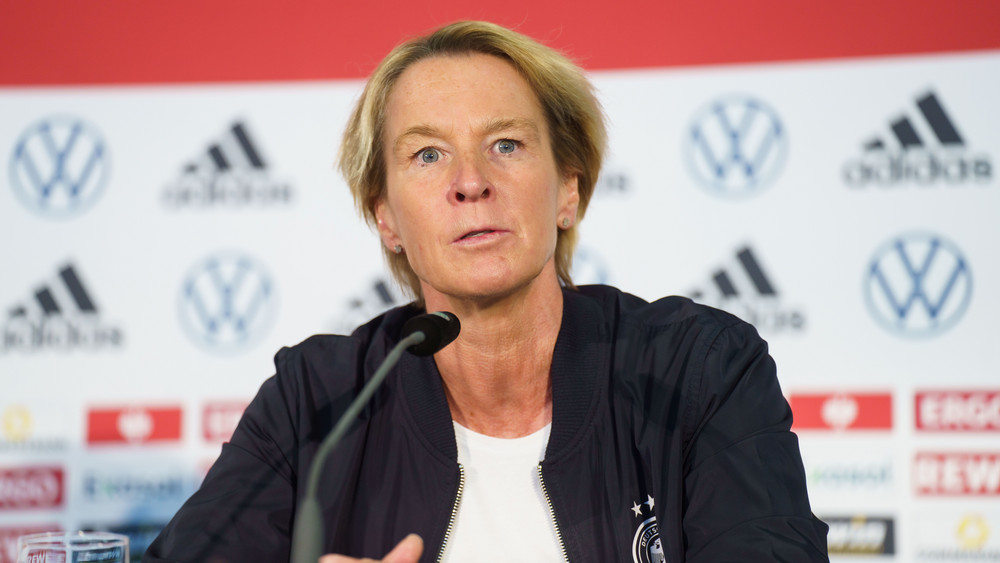Der DFB reagiert distanziert auf das Posting von Bundestrainerin Martina Voss-Tecklenburg.
