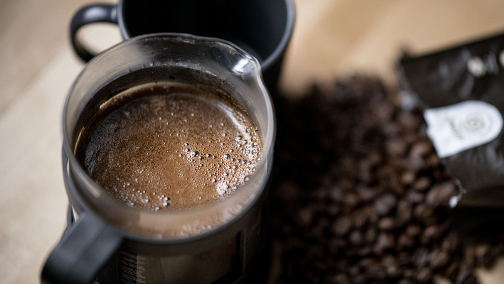 Die Preise für Kaffee sind in den deutschen Supermärkten deutlich gesunken. 