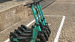 Kassel: Ab April 2026 strikte E-Scooter Parkvorgaben