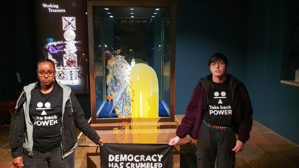 Essensanschlag auf die Kronjuwelen: Londoner Tower dicht