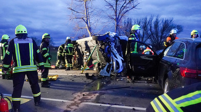 Unfall auf B42 bei Büttelborn: 2 Verletzte