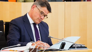 Hessens Ministerpräsident Boris Rhein kritisiert Ampel nach Asylgipfel