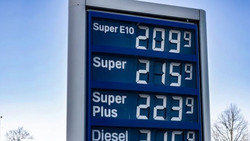 Sprit bleibt wohl teuer – wie Sie dennoch sparen können