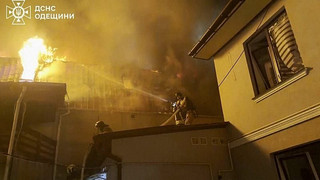 Ukraine: russischer Angriff auf Odesa tötet zwei, trifft Kliniken und Schulen