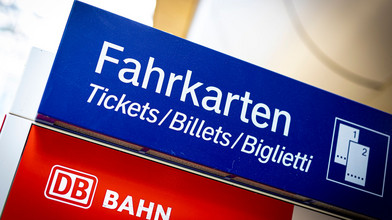 Bahn-Monatskarten im Fernverkehr werden günstiger