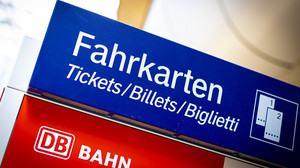 Bahn-Monatskarten im Fernverkehr werden günstiger