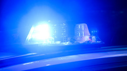 Zweijähriger von Auto erfasst und schwer verletzt