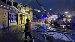 Großeinsatz in Bickenbach: Brand am Alten Jagdschloss